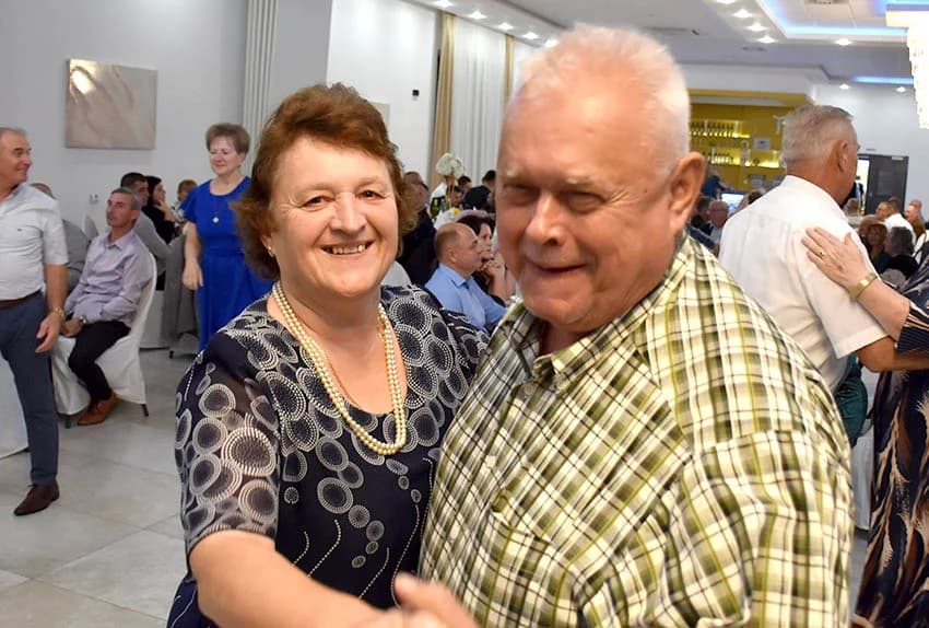 ODRŽANA TRADICIONALNA LIČKA ZABAVA: Uz pjesmu i ples do jutra