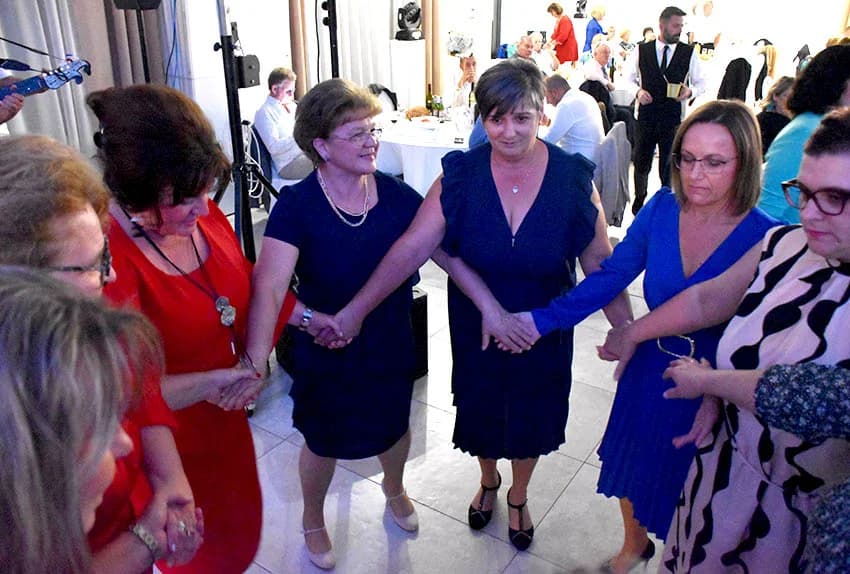 ODRŽANA TRADICIONALNA LIČKA ZABAVA: Uz pjesmu i ples do jutra