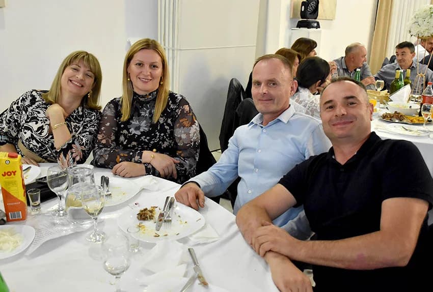 ODRŽANA TRADICIONALNA LIČKA ZABAVA: Uz pjesmu i ples do jutra