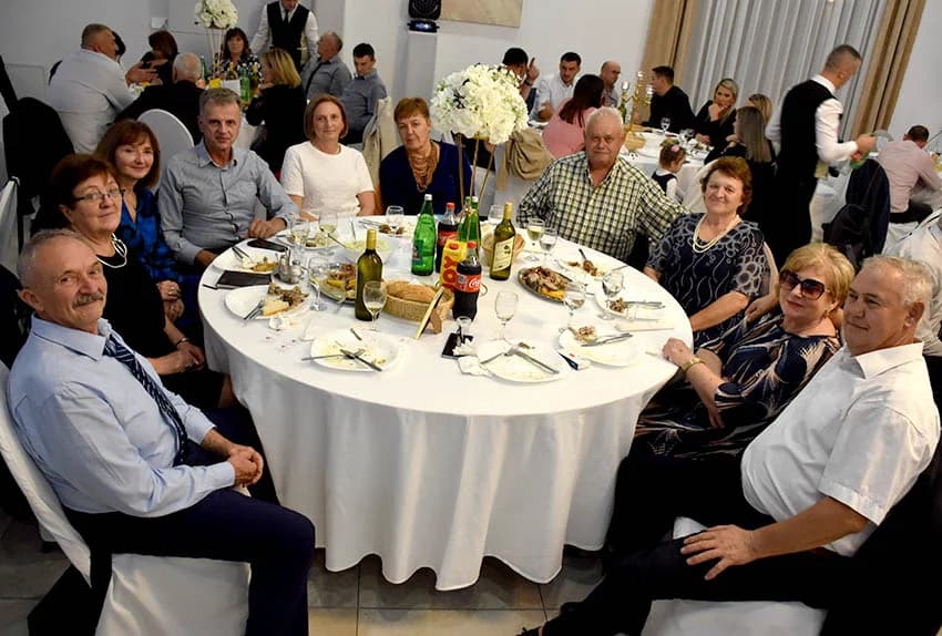 ODRŽANA TRADICIONALNA LIČKA ZABAVA: Uz pjesmu i ples do jutra