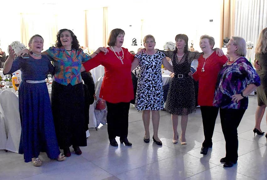 ODRŽANA TRADICIONALNA LIČKA ZABAVA: Uz pjesmu i ples do jutra