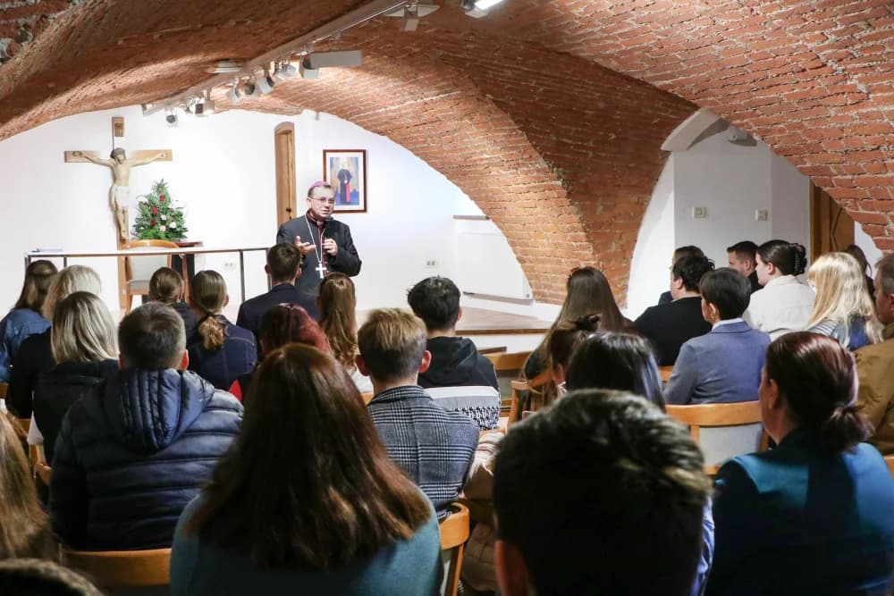 Požeška biskupija dodijelila 175 stipendija učenicima i studentima