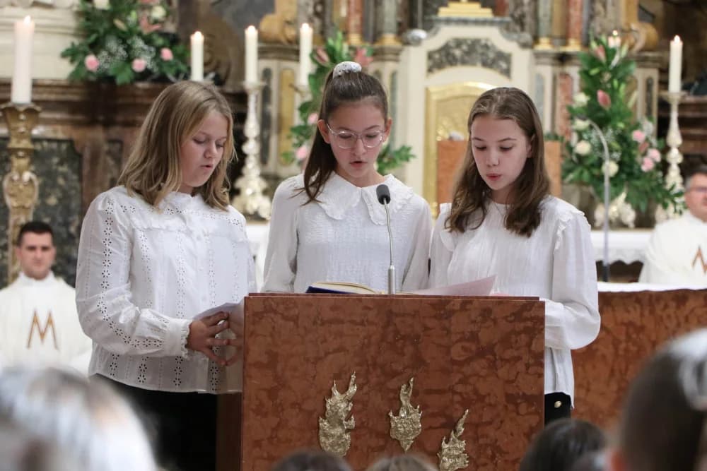 Hodočašće dječjih pjevačkih zborova u požešku Katedralu