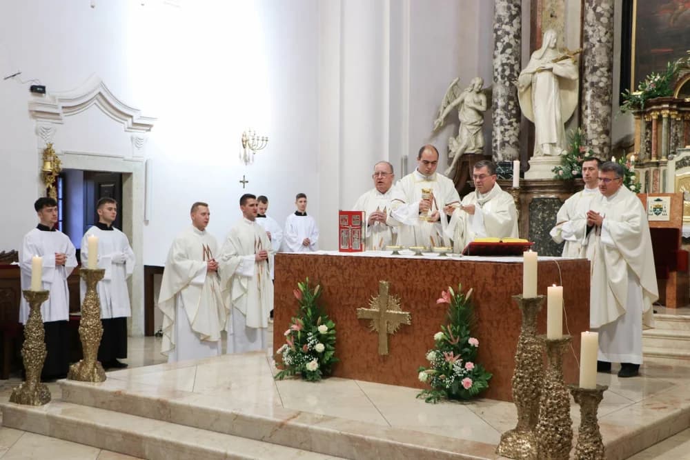 Hodočašće dječjih pjevačkih zborova u požešku Katedralu