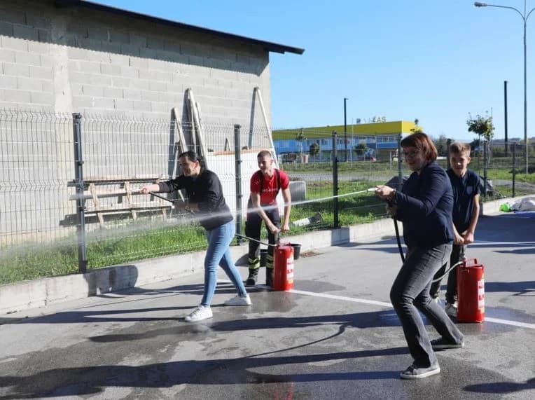 Održan Dječji sajam na prostoru Gradske tržnice u Pleternici