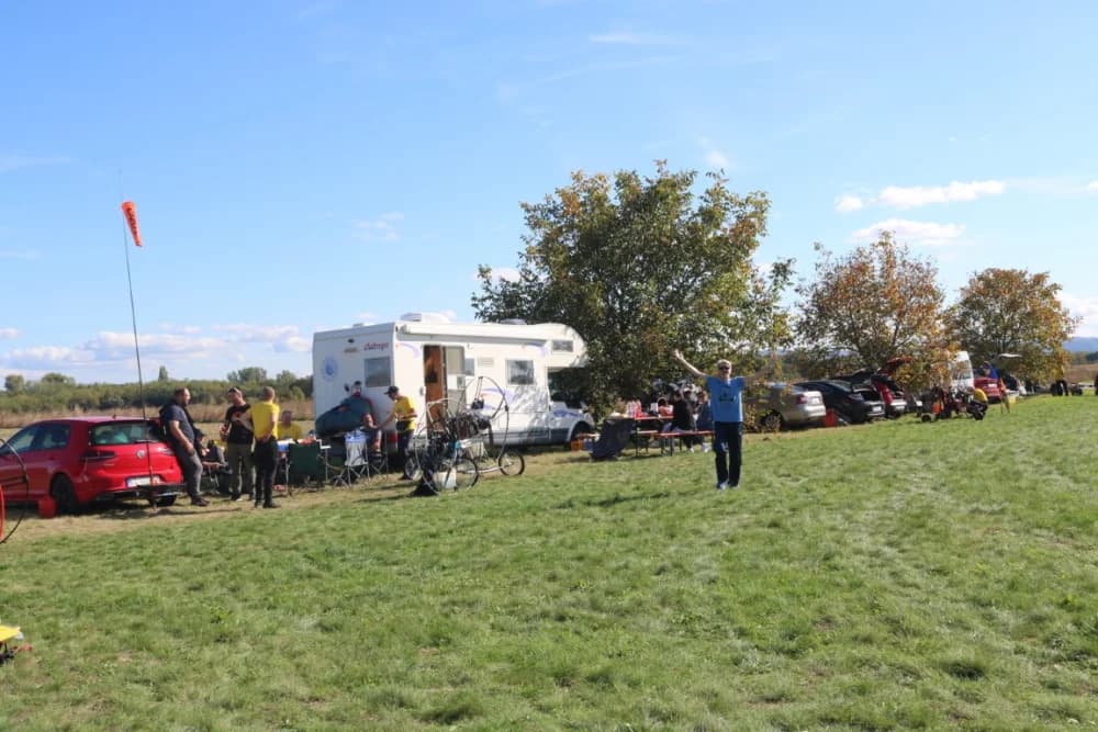 Letači požeškog Bumbara na Susretu paraglajdera okupili kolege iz tri države