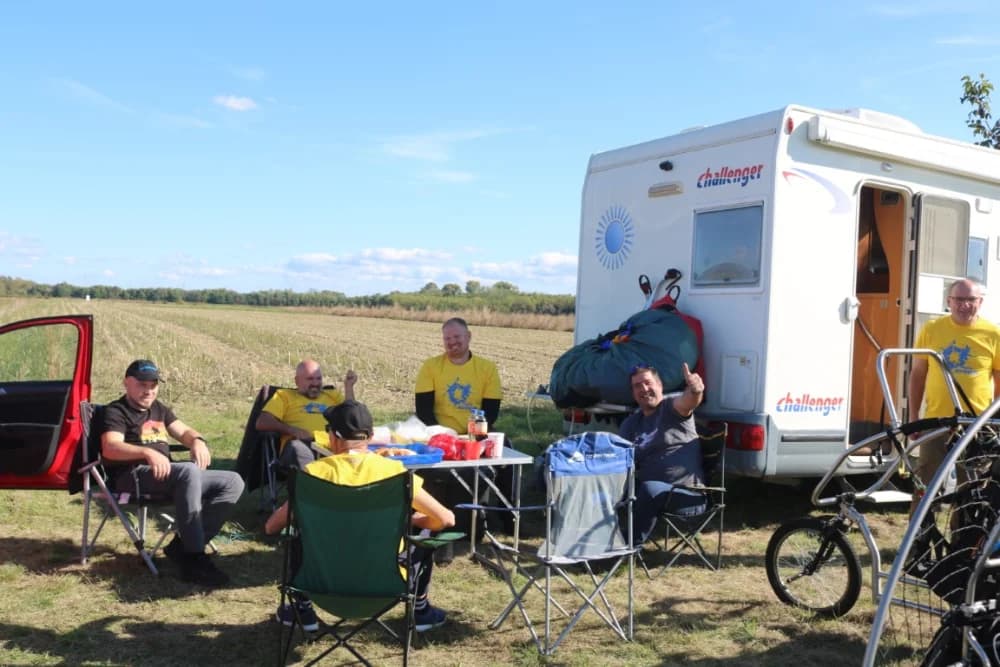 Letači požeškog Bumbara na Susretu paraglajdera okupili kolege iz tri države