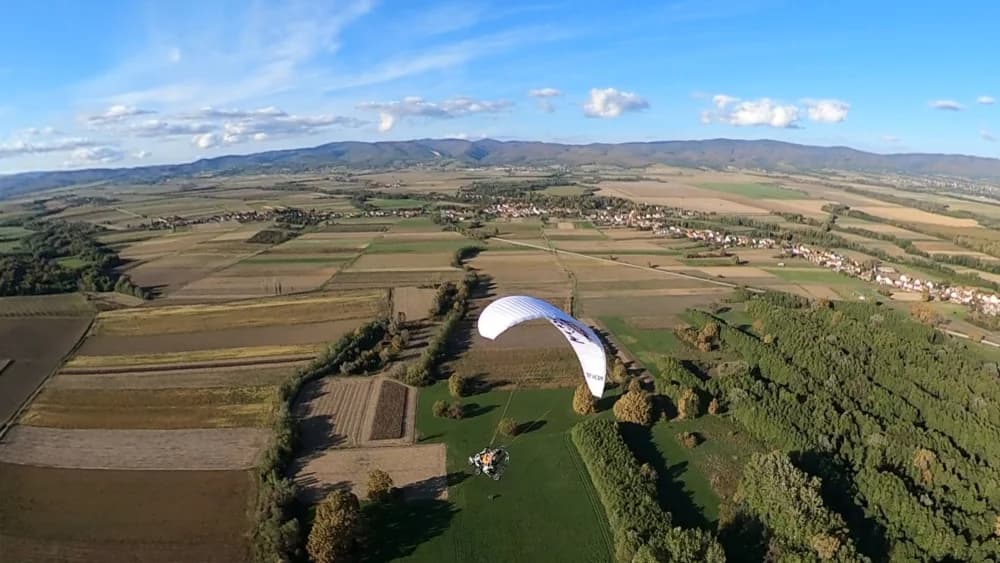 Letači požeškog Bumbara na Susretu paraglajdera okupili kolege iz tri države