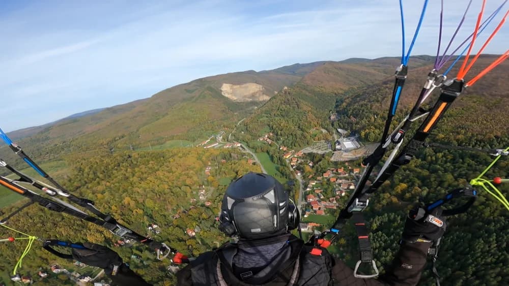 Letači požeškog Bumbara na Susretu paraglajdera okupili kolege iz tri države