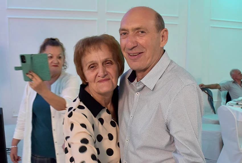 ZABAVA U POŽEŠKOJ SVEČANOJ DVORANI GLORIA : Uz ples i igranje kola do iza ponoći