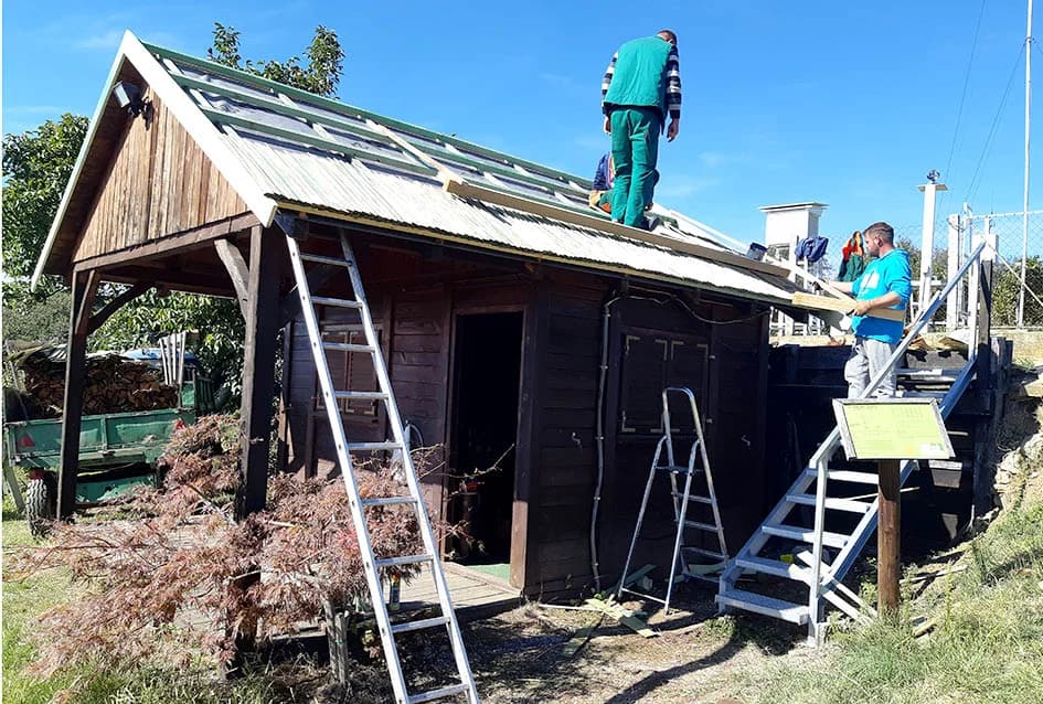 KLIMATOLOŠKA POSTAJA VIDIM U KUTJEVU: Šindra za motriteljsku kućicu