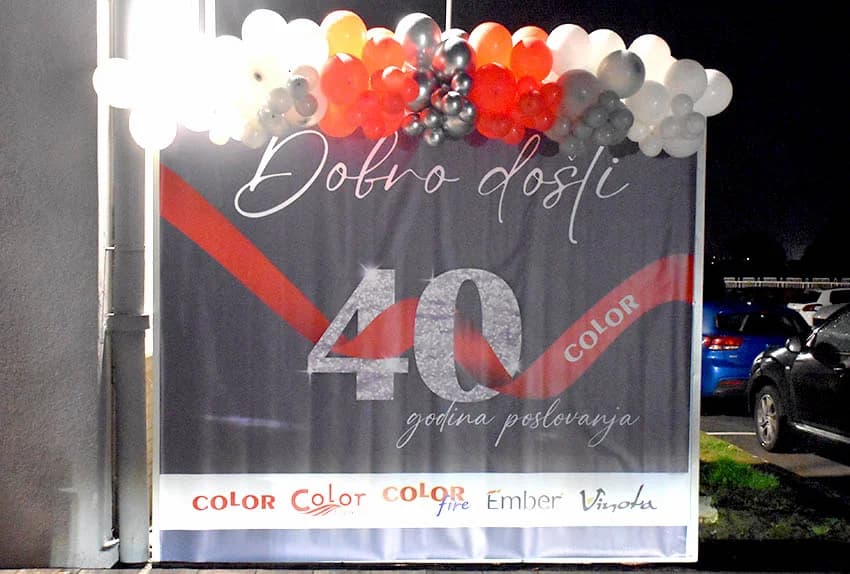 40 GODINA COLORA: Goran Šutalo primio priznanje HGK, a Tomislav Zeba nagradu tvrtke za 30 godina rada, te Blanka Zeba i Marinko Topić za 35 godina