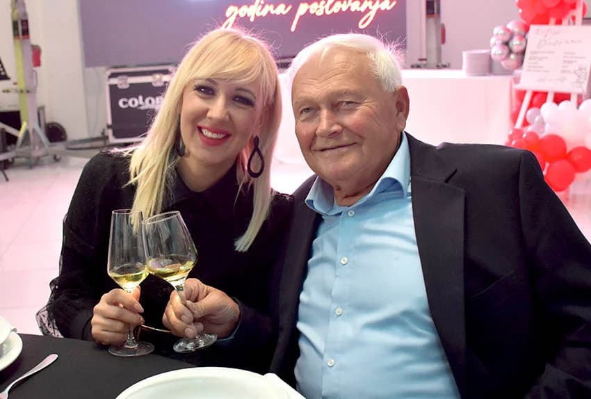 40 GODINA COLORA: Goran Šutalo primio priznanje HGK, a Tomislav Zeba nagradu tvrtke za 30 godina rada, te Blanka Zeba i Marinko Topić za 35 godina
