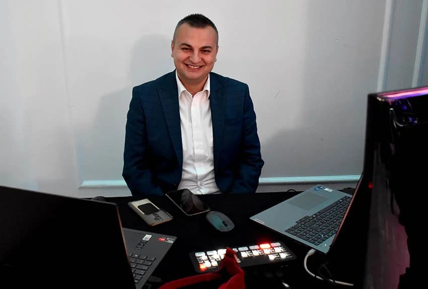 40 GODINA COLORA: Goran Šutalo primio priznanje HGK, a Tomislav Zeba nagradu tvrtke za 30 godina rada, te Blanka Zeba i Marinko Topić za 35 godina