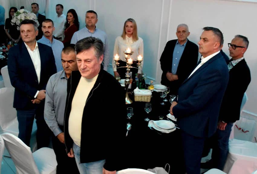 40 GODINA COLORA: Goran Šutalo primio priznanje HGK, a Tomislav Zeba nagradu tvrtke za 30 godina rada, te Blanka Zeba i Marinko Topić za 35 godina