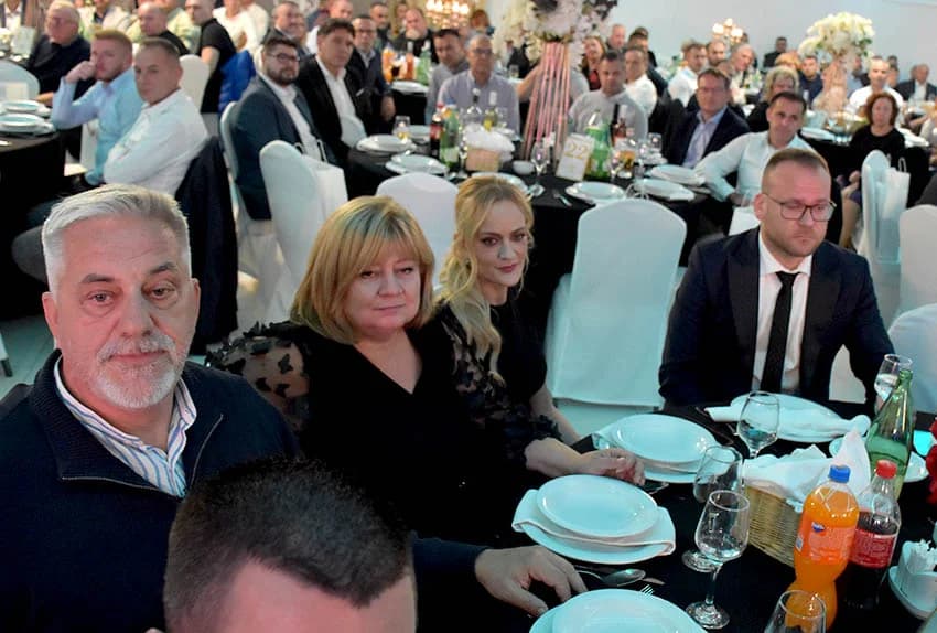 40 GODINA COLORA: Goran Šutalo primio priznanje HGK, a Tomislav Zeba nagradu tvrtke za 30 godina rada, te Blanka Zeba i Marinko Topić za 35 godina