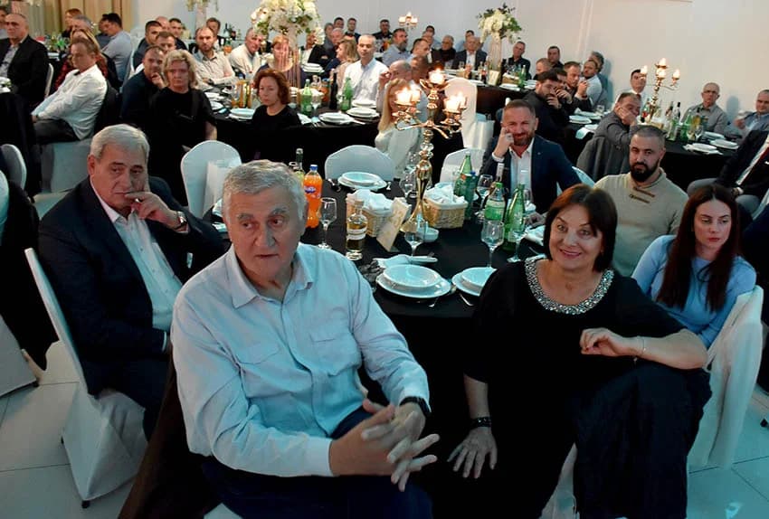 40 GODINA COLORA: Goran Šutalo primio priznanje HGK, a Tomislav Zeba nagradu tvrtke za 30 godina rada, te Blanka Zeba i Marinko Topić za 35 godina