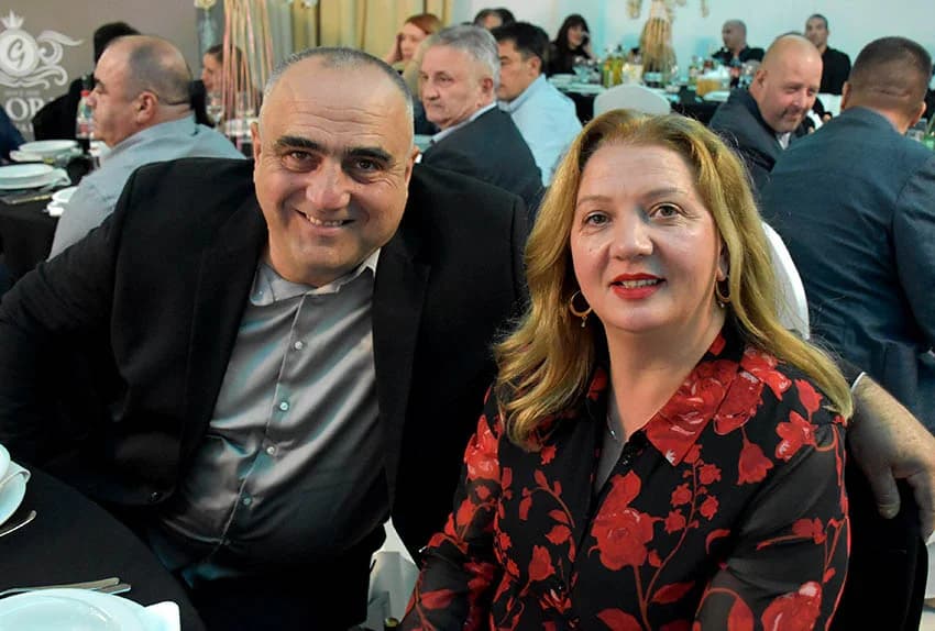 40 GODINA COLORA: Goran Šutalo primio priznanje HGK, a Tomislav Zeba nagradu tvrtke za 30 godina rada, te Blanka Zeba i Marinko Topić za 35 godina