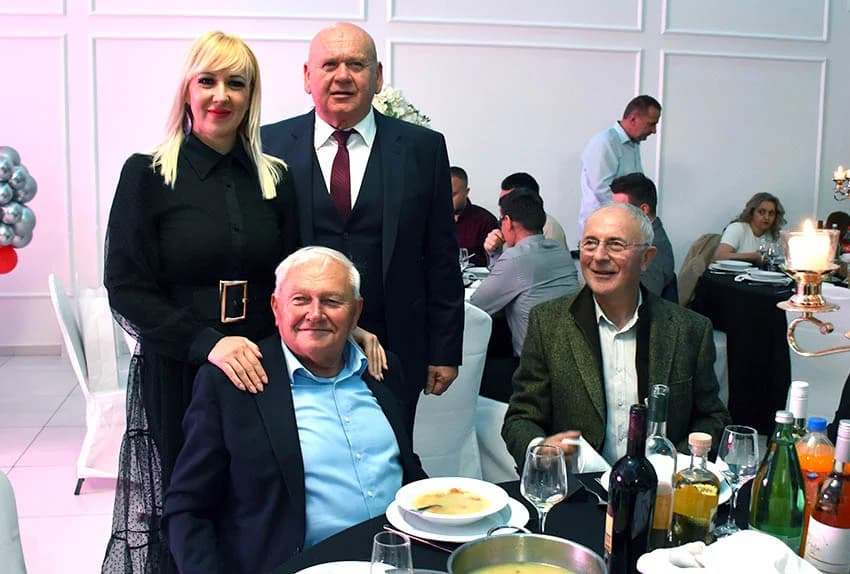 40 GODINA COLORA: Goran Šutalo primio priznanje HGK, a Tomislav Zeba nagradu tvrtke za 30 godina rada, te Blanka Zeba i Marinko Topić za 35 godina