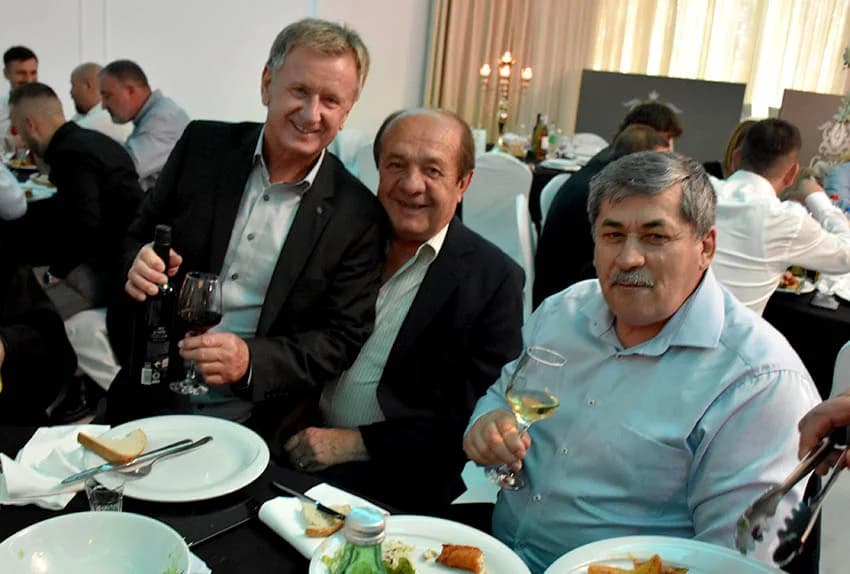 40 GODINA COLORA: Goran Šutalo primio priznanje HGK, a Tomislav Zeba nagradu tvrtke za 30 godina rada, te Blanka Zeba i Marinko Topić za 35 godina