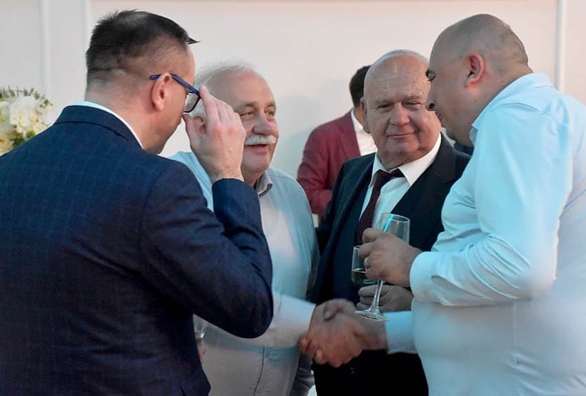 40 GODINA COLORA: Goran Šutalo primio priznanje HGK, a Tomislav Zeba nagradu tvrtke za 30 godina rada, te Blanka Zeba i Marinko Topić za 35 godina