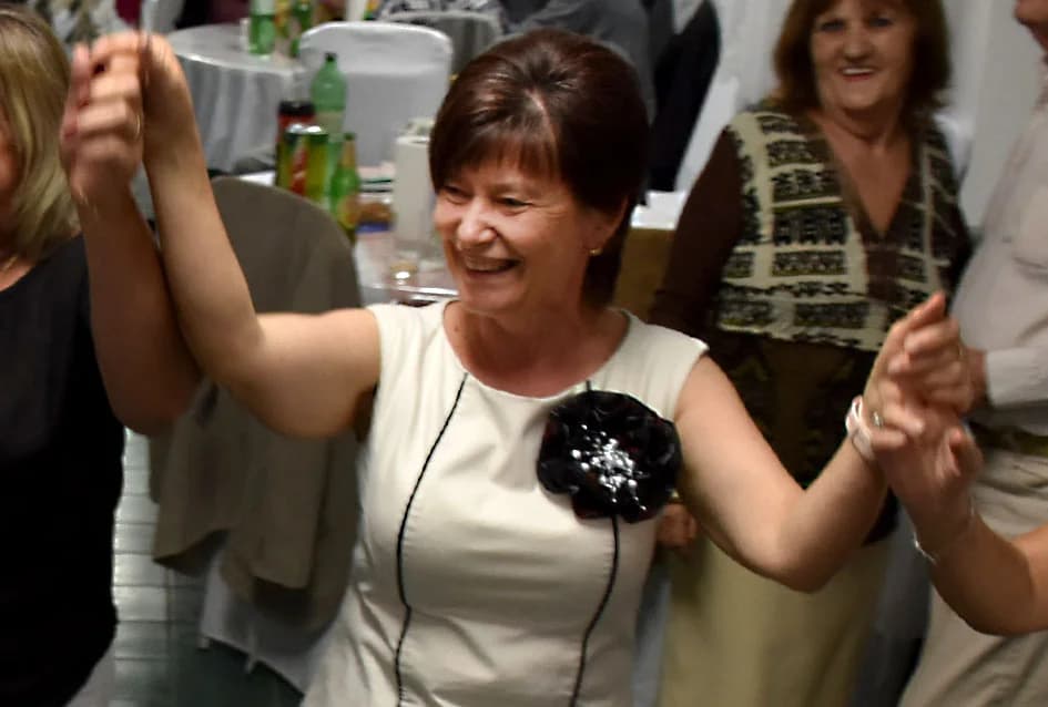 KAPTOLAČKA UMIROVLJENICA VESNA KARAS NE MIRUJE: Njene ukrasne ruže rado se nose