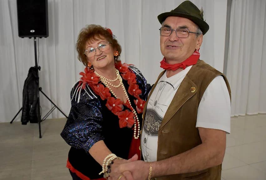 KAPTOLAČKA UMIROVLJENICA VESNA KARAS NE MIRUJE: Njene ukrasne ruže rado se nose