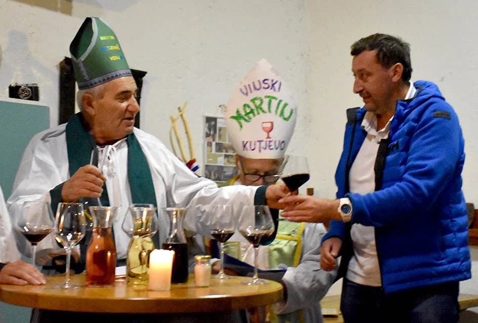 Slovenac kum u vinskoj kući Kitokreta