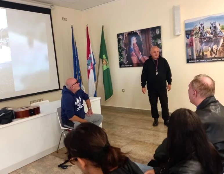 „Život je lijep i kad si slijep“ - održano putopisno predavanje u Pleternici