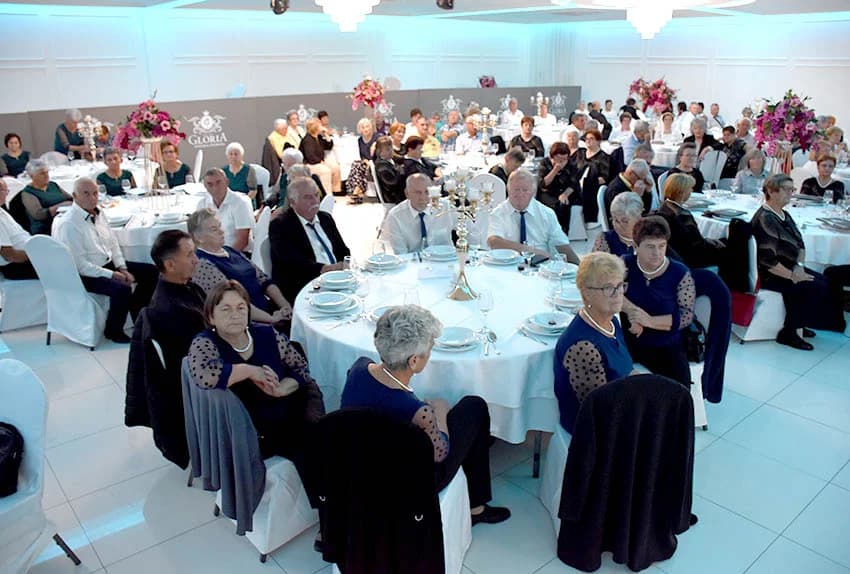 GLAZBENI SUSRETI MATICE UMIROVLJENIKA POŽEŠKE ŽUPANIJE: Orila se pjesma više od stotinu sudionika [ FOTOGALERIJA]