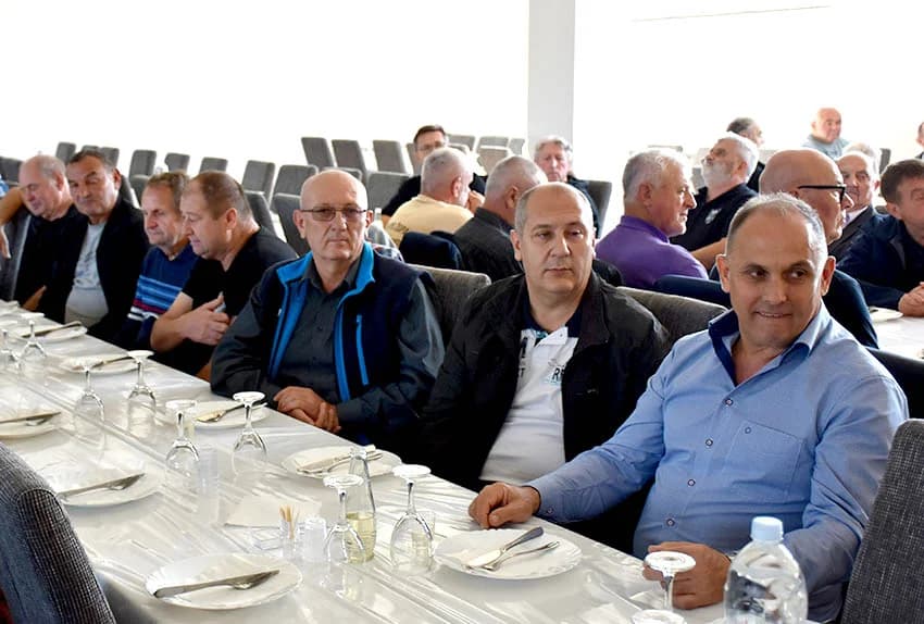Polaganjem vijenaca i svetom misom obilježen Dan branitelja brestovačkog kraja