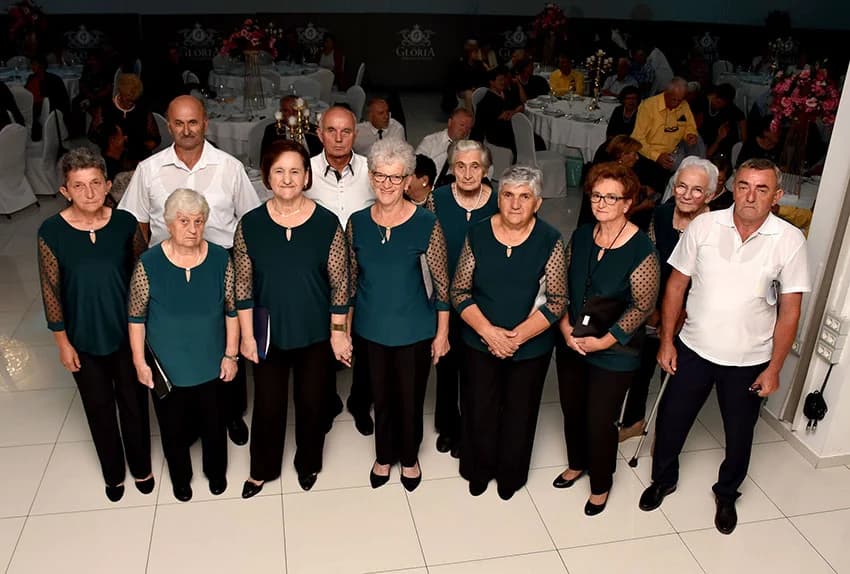 GLAZBENI SUSRETI MATICE UMIROVLJENIKA POŽEŠKE ŽUPANIJE: Orila se pjesma više od stotinu sudionika [ FOTOGALERIJA]