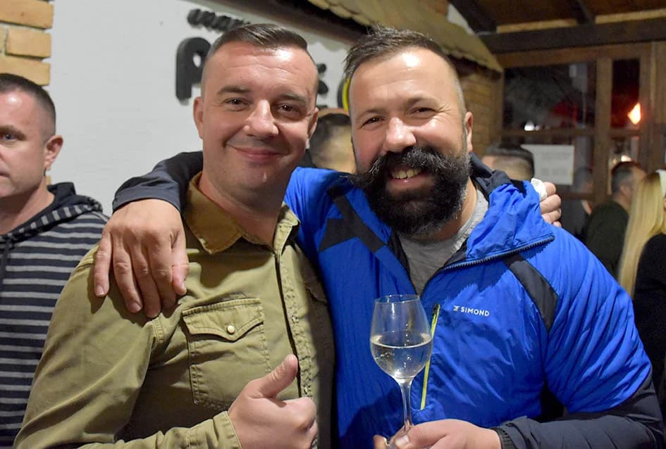 POČEO MARTINJSKI POHOD VINSKOG KARDINALA VLADE BAUERA: Mara Bek, vinska kuma obitelji Pavić iz Vetova