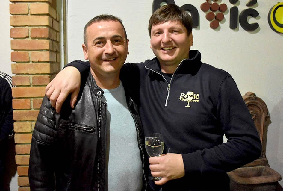 POČEO MARTINJSKI POHOD VINSKOG KARDINALA VLADE BAUERA: Mara Bek, vinska kuma obitelji Pavić iz Vetova