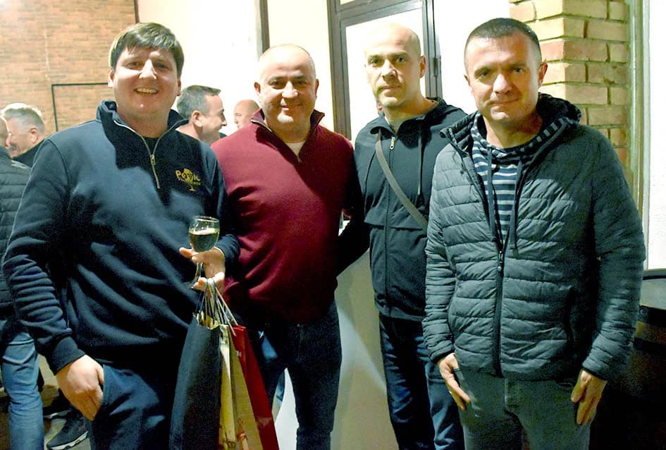 POČEO MARTINJSKI POHOD VINSKOG KARDINALA VLADE BAUERA: Mara Bek, vinska kuma obitelji Pavić iz Vetova