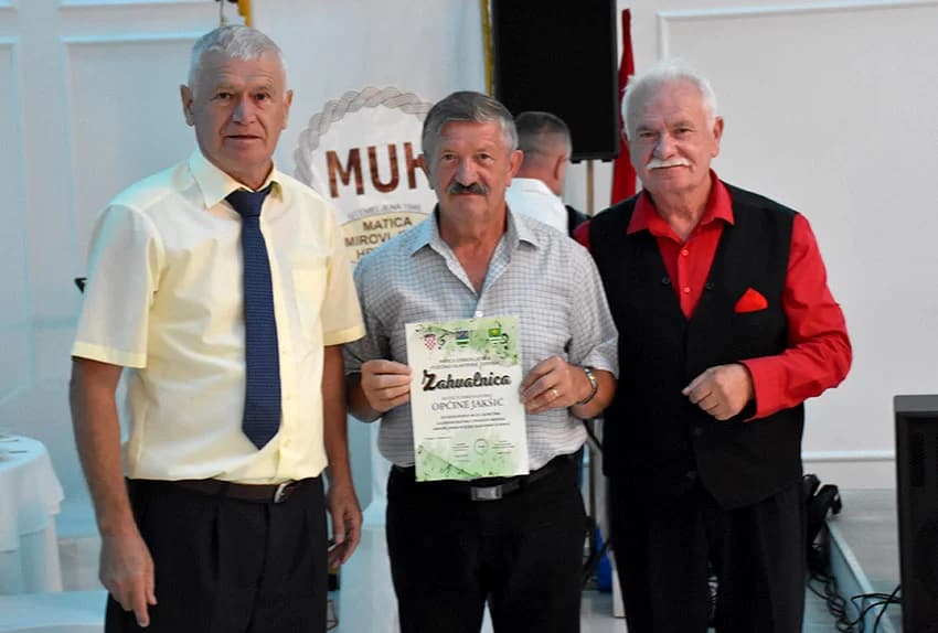 GLAZBENI SUSRETI MATICE UMIROVLJENIKA POŽEŠKE ŽUPANIJE: Orila se pjesma više od stotinu sudionika [ FOTOGALERIJA]