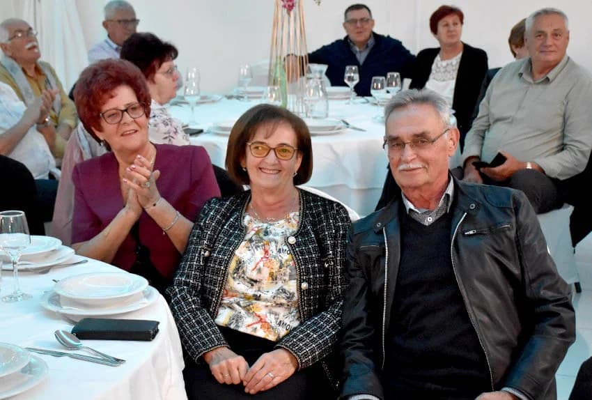 Deset pjevačkih skupina umirovljenika pokazalo umijeće izvođenje poznatih pjesama