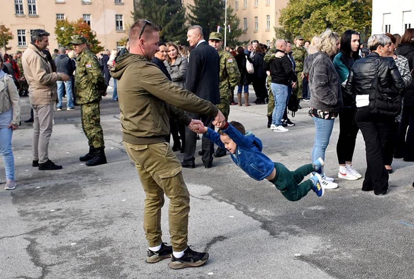 Prisegnuo 43. naraštaj ročnika na dragovoljnom osposobljavanju u požeškoj vojarni 123. brigade
