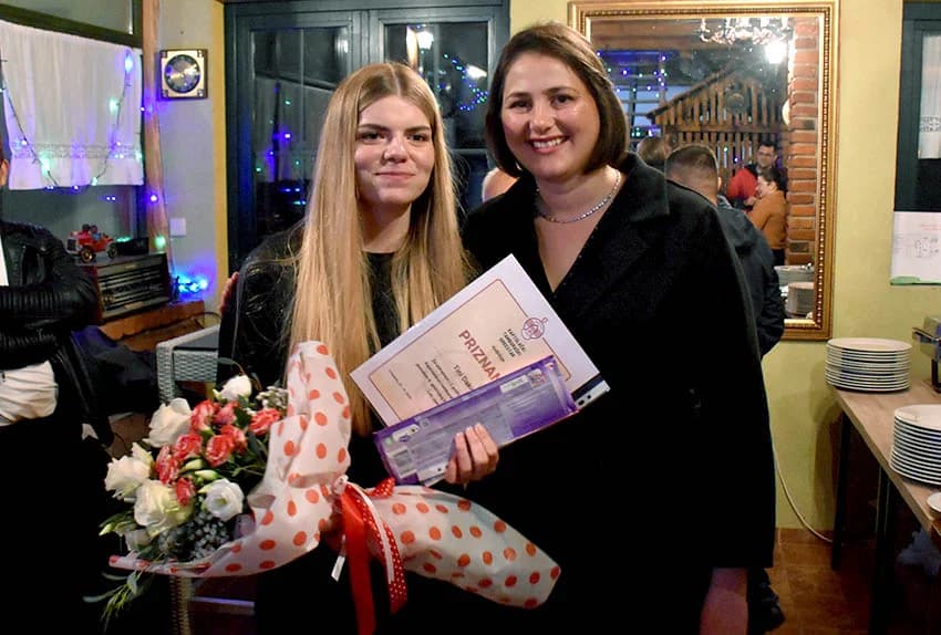 Raskoš svirke kaptolačkih tamburaša izvedbom svjetske i domaće glazbe