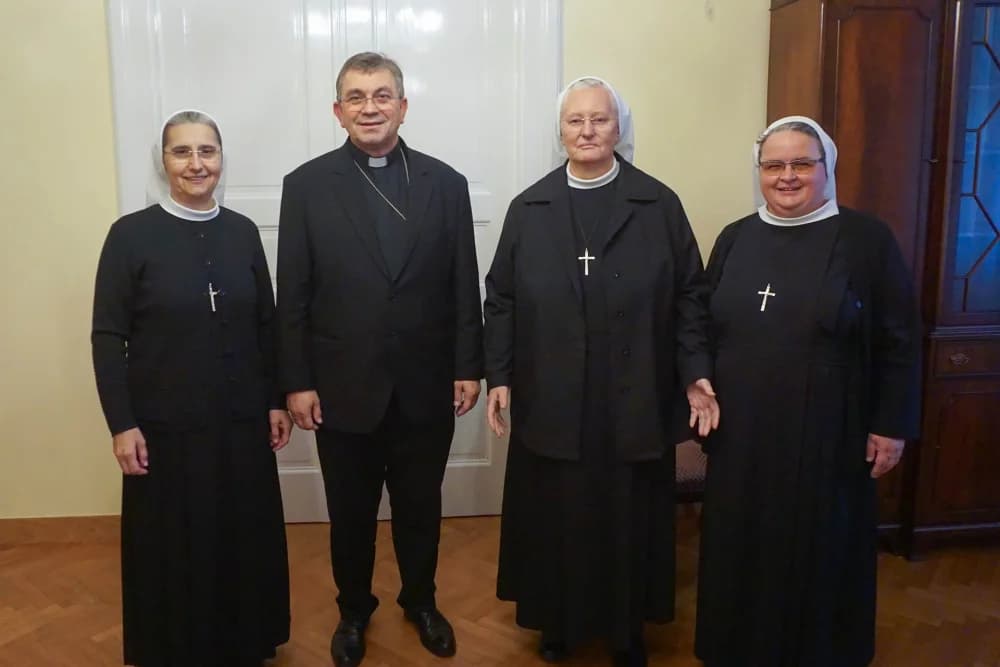 Vodstvo Družbe sestara milosrdnica koje djeluju u Požegi primio požeški biskup Ivo