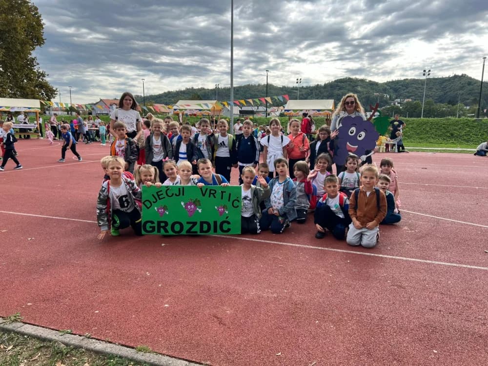 [FOTO] „Pčelice“ iz Kutjeva sudjelovale na pikniku predškolaca u sklopu Dječjeg tjedna u Požegi