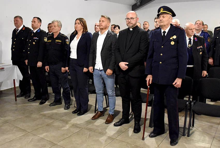 Vetovčani Andrija Horvat, Stjepan Lisec i Milenko Petrić dobili zlatne medalje uz stoljeće vatrogastva