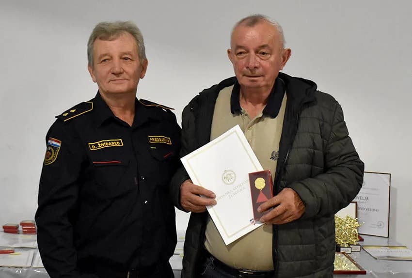 Vetovčani Andrija Horvat, Stjepan Lisec i Milenko Petrić dobili zlatne medalje uz stoljeće vatrogastva