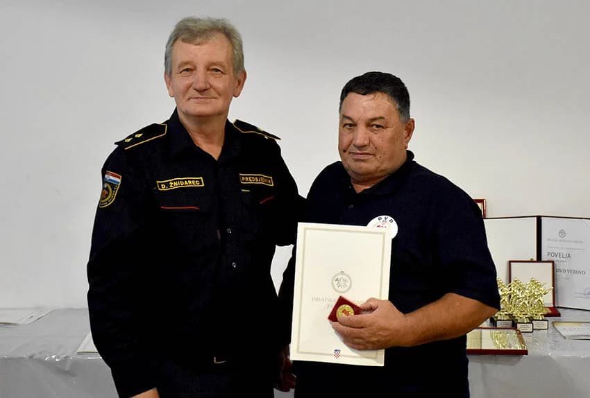 Vetovčani Andrija Horvat, Stjepan Lisec i Milenko Petrić dobili zlatne medalje uz stoljeće vatrogastva