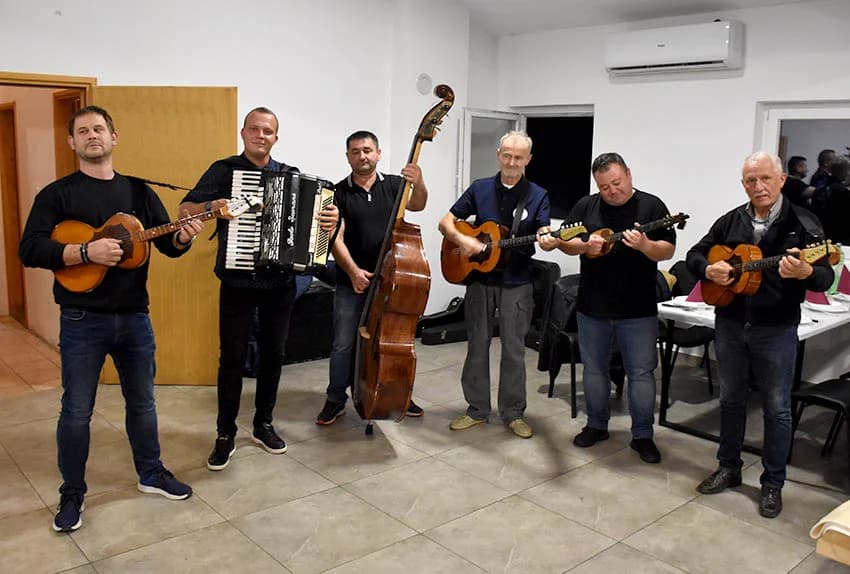 Vetovčani Andrija Horvat, Stjepan Lisec i Milenko Petrić dobili zlatne medalje uz stoljeće vatrogastva