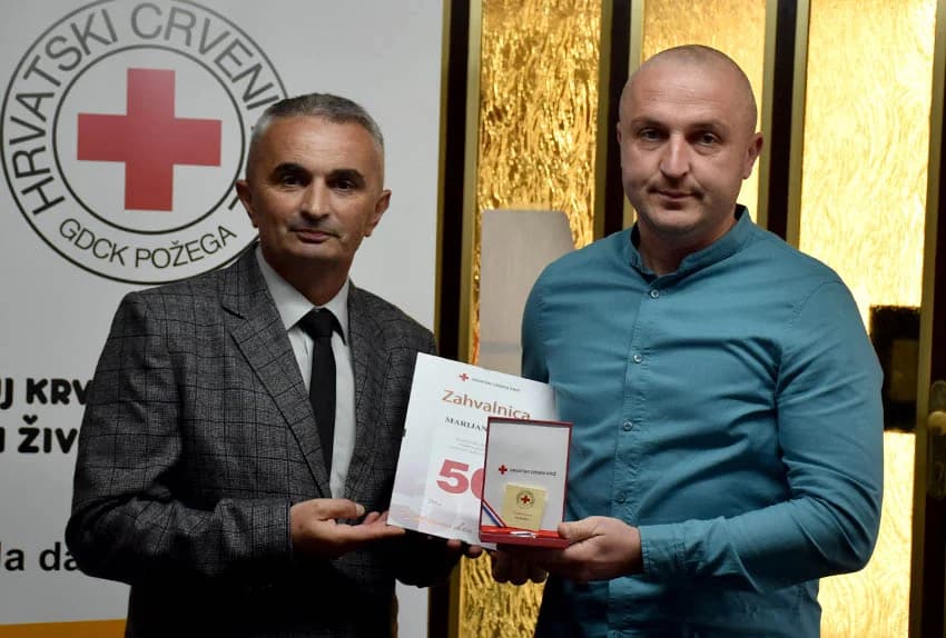 POŽEŽANI SVEČANO OBILJEŽILI DAN DARIVATELJA KRVI: Daruju sebe za druge - Zdenku Šojatu priznanje za 157 davanja