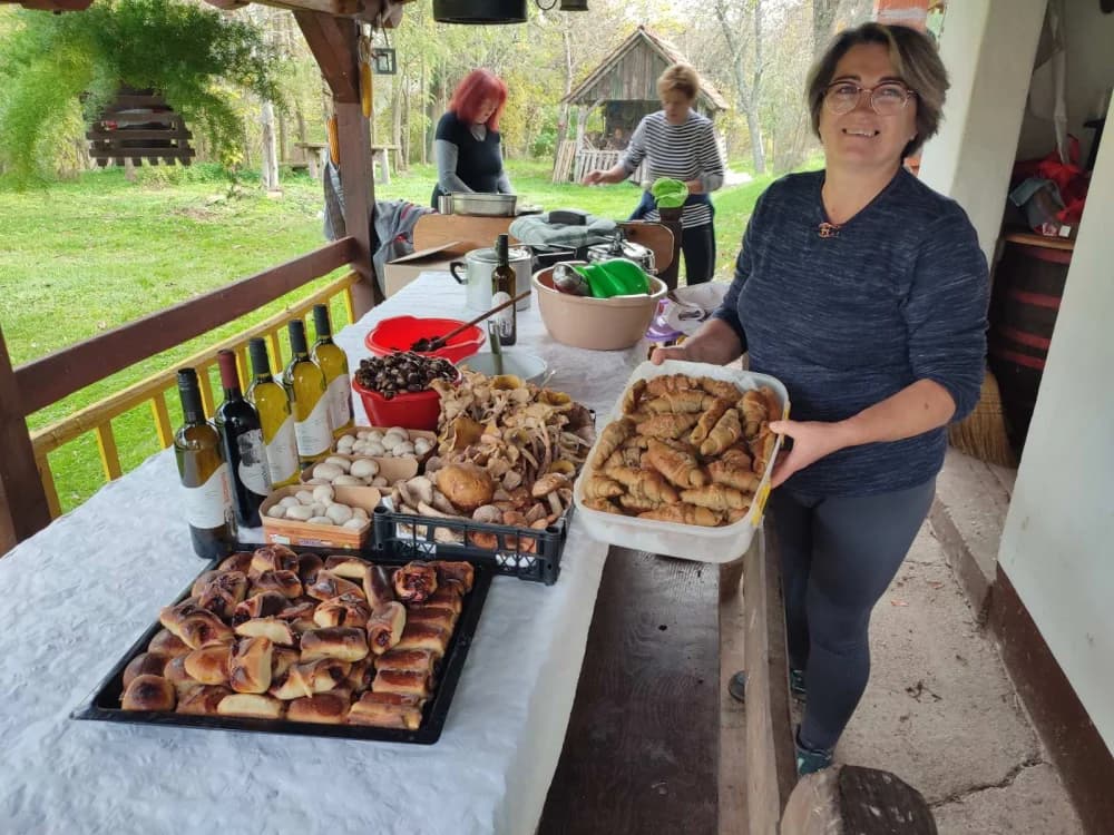 Brojni ljubitelji prirode pristigli na Gljivarijadu i kestenijadu u Zakorenju