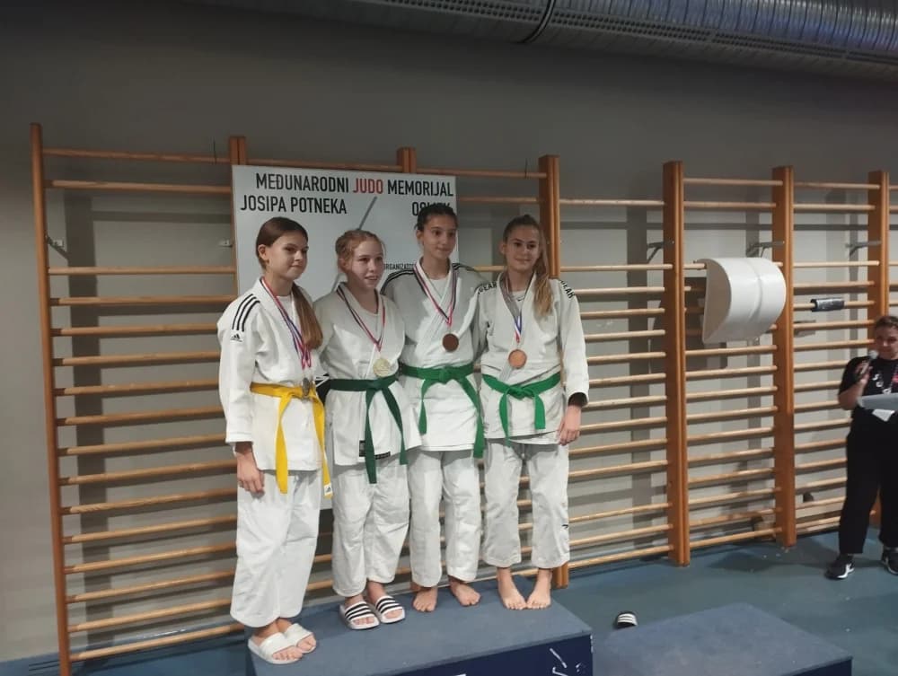 NATJECATELJSKI VIKEND JUDAŠA „SLAVONAC“ IZ ČAGLINA: Mali borci osvojili više pobjeda