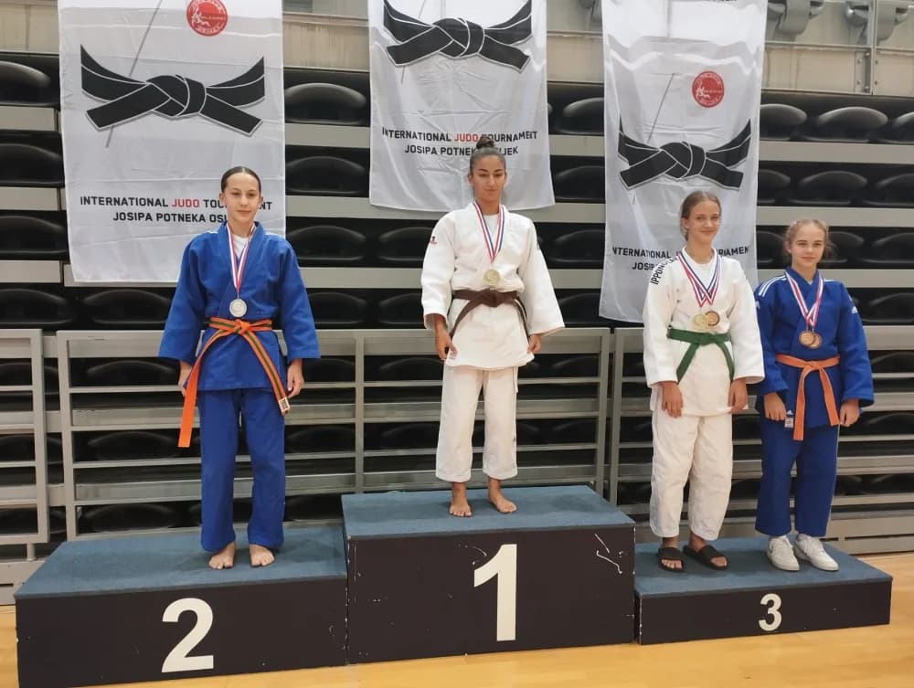 NATJECATELJSKI VIKEND JUDAŠA „SLAVONAC“ IZ ČAGLINA: Mali borci osvojili više pobjeda