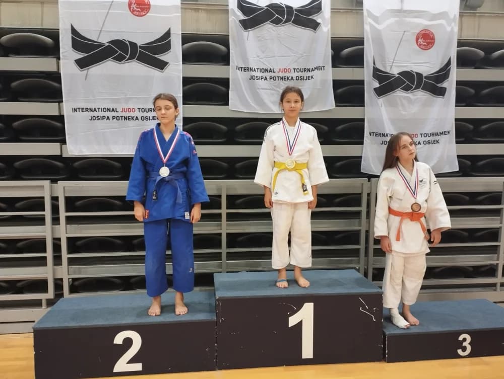 NATJECATELJSKI VIKEND JUDAŠA „SLAVONAC“ IZ ČAGLINA: Mali borci osvojili više pobjeda